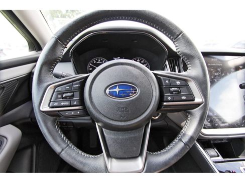 Used 2024 Subaru Outback Premium AWD/4WD image 13