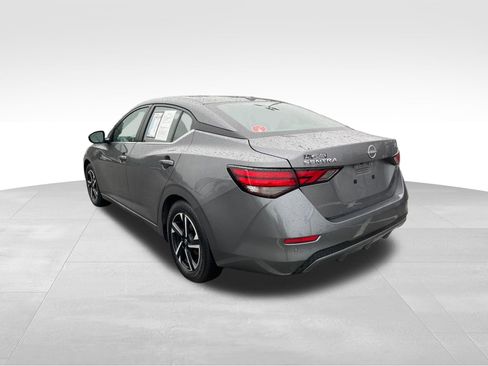 Used 2024 Nissan Sentra SV image 8