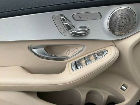 Used 2023 Mercedes-Benz GLC 300 4MATIC Coupe image 13