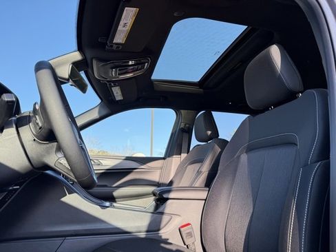 New 2025 Jeep Grand Cherokee Laredo X w/ Luxury Tech Group I image 26