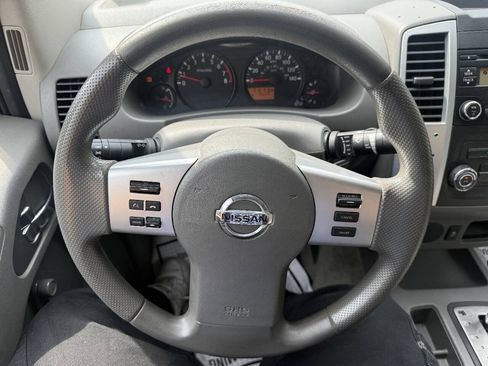 Used 2015 Nissan Frontier S RWD image 13