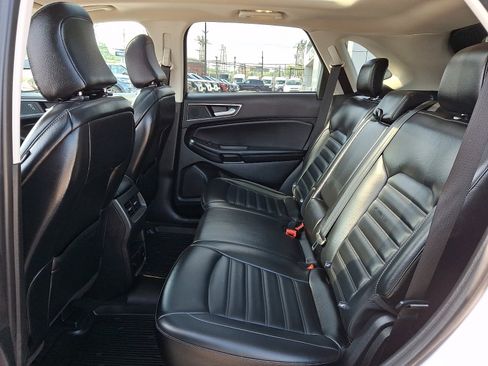 Used 2024 Ford Edge SEL w/ Convenience Package AWD/4WD image 10