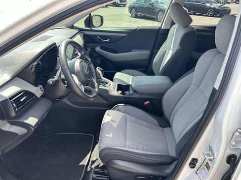 Used 2023 Subaru Outback Premium image 21
