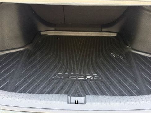 Used 2024 Honda Accord EX-L image 17
