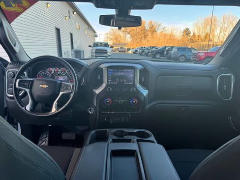 Used 2019 Chevrolet Silverado 1500 LT image 30