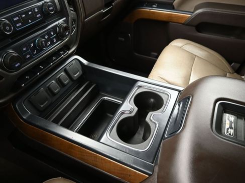 Used 2018 Chevrolet Silverado 1500 LTZ w/ Texas Edition image 14