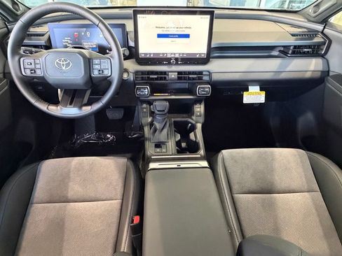 New 2026 Toyota RAV4 XSE AWD/4WD image 29