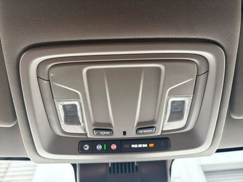 Certified 2024 GMC Sierra 1500 SLE image 9