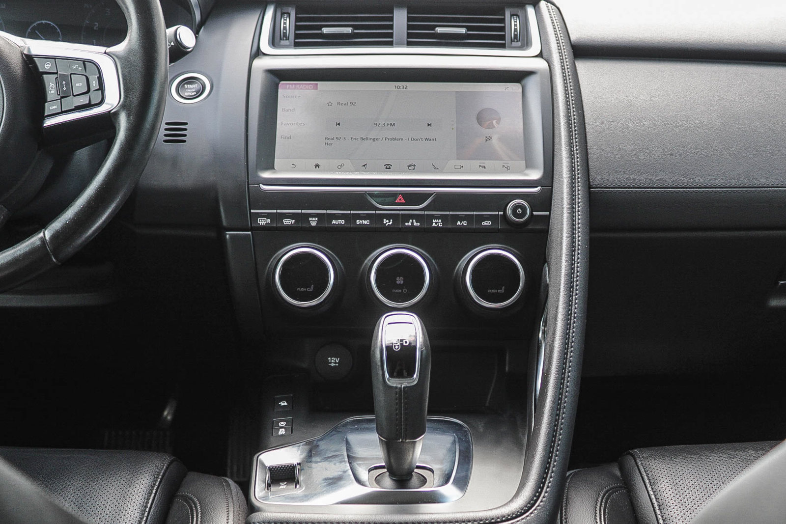 Used 2019 Jaguar E-PACE SE AWD/4WD image 13