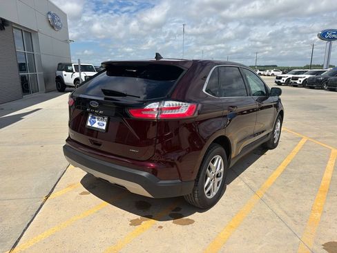 Used 2024 Ford Edge SEL w/ Convenience Package AWD/4WD image 7