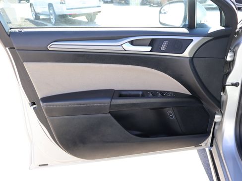 Used 2018 Ford Fusion S image 21