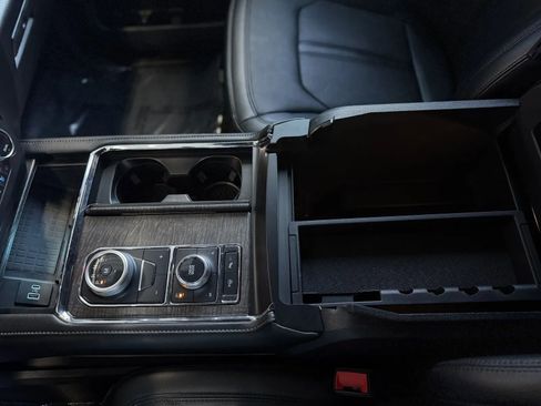 Used 2021 Ford Expedition Max Limited image 45