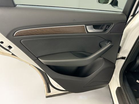 Used 2013 Audi Q5 2.0T Premium w/ Convenience Pkg image 25