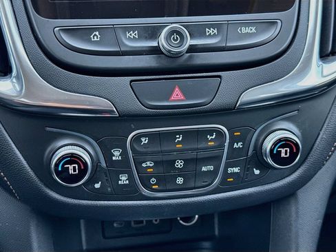Used 2020 Chevrolet Equinox Premier AWD/4WD image 17