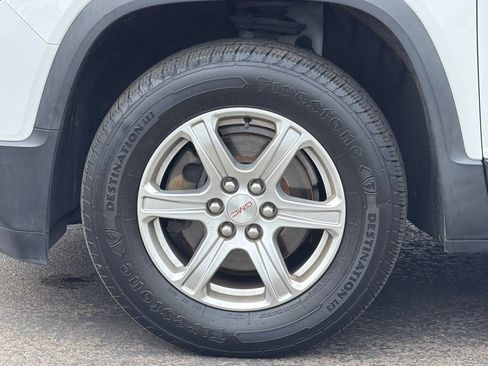 Used 2019 GMC Acadia SLE FWD image 25