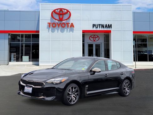 Used 2023 Kia Stinger GT-Line w/ Sun & Sound Package image 8