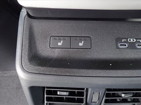 New 2026 Subaru Solterra AWD/4WD image 11