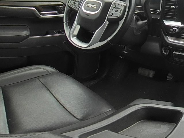 Used 2025 GMC Sierra 1500 SLT AWD/4WD image 29