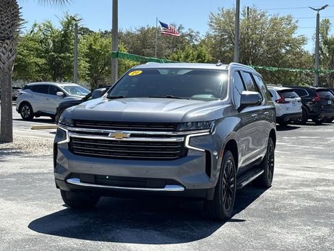 Used 2021 Chevrolet Tahoe LT w/ LT Signature Package image 13