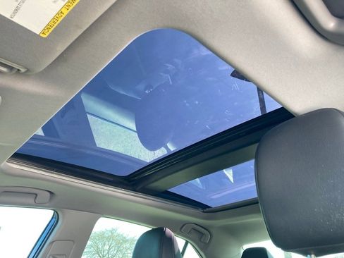 Used 2023 Toyota Camry XSE image 13