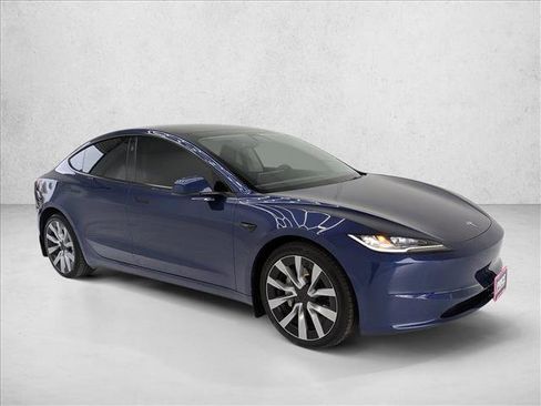 Used 2024 Tesla Model 3 Long Range image 3