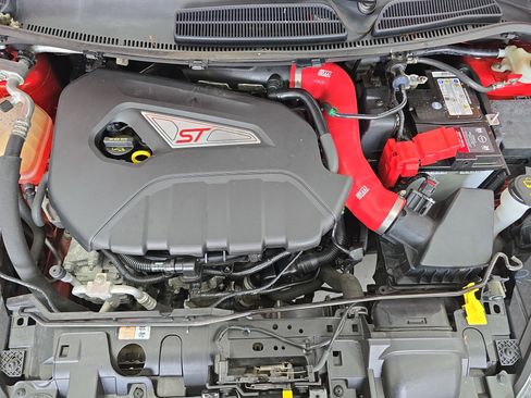 Used 2015 Ford Fiesta ST w/ ST Recaro Package image 28