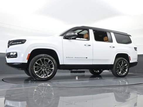 Used 2024 Jeep Grand Wagoneer Series III w/ Quick Order Packagew 28T image 57