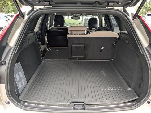 New 2026 Volvo XC60 B5 Plus w/ Climate Package image 13
