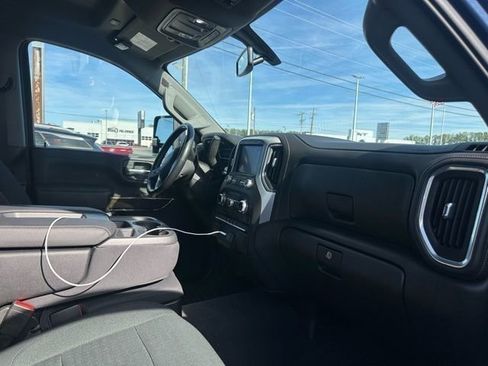Certified 2022 GMC Sierra 2500 SLE w/ SLE Value Package; image 20
