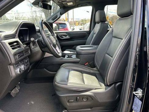 Used 2023 GMC Yukon XL SLT w/ Max Trailering Package image 22