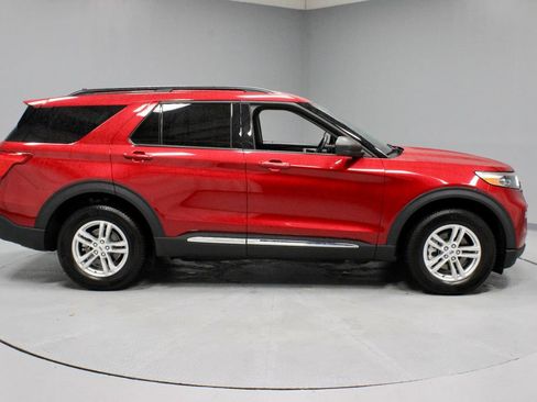 Certified 2023 Ford Explorer XLT w/ Equipment Group 202A AWD/4WD image 12