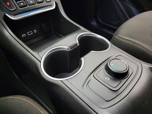 Used 2018 GMC Terrain SLE image 26