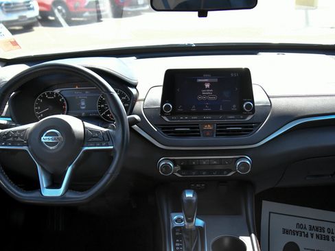 Used 2022 Nissan Altima 2.5 SR w/ Midnight Edition Package FWD image 35