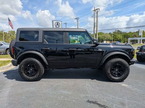 Used 2022 Ford Bronco Wildtrak image 2