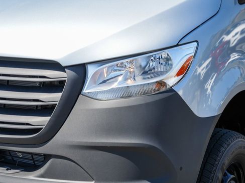 New 2025 Mercedes-Benz Sprinter 2500 image 8