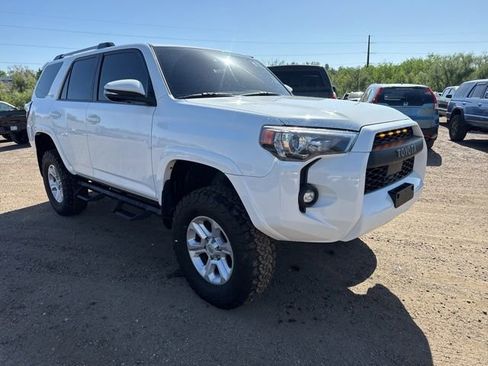 Used 2021 Toyota 4Runner SR5 Premium w/ Moonroof Package AWD/4WD image 8