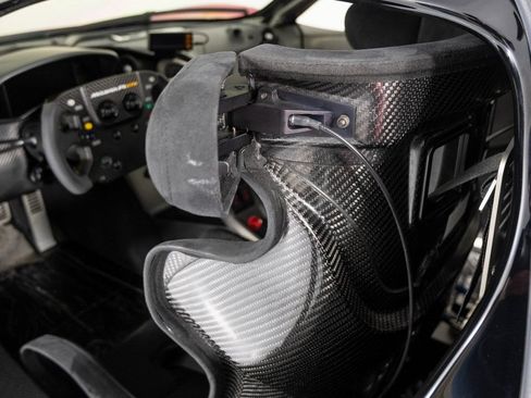 Used 2015 McLaren P1 RWD image 48