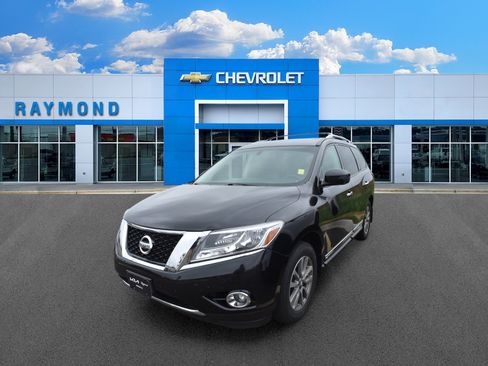 Used 2016 Nissan Pathfinder SL w/ SL Premium Package AWD/4WD image 6