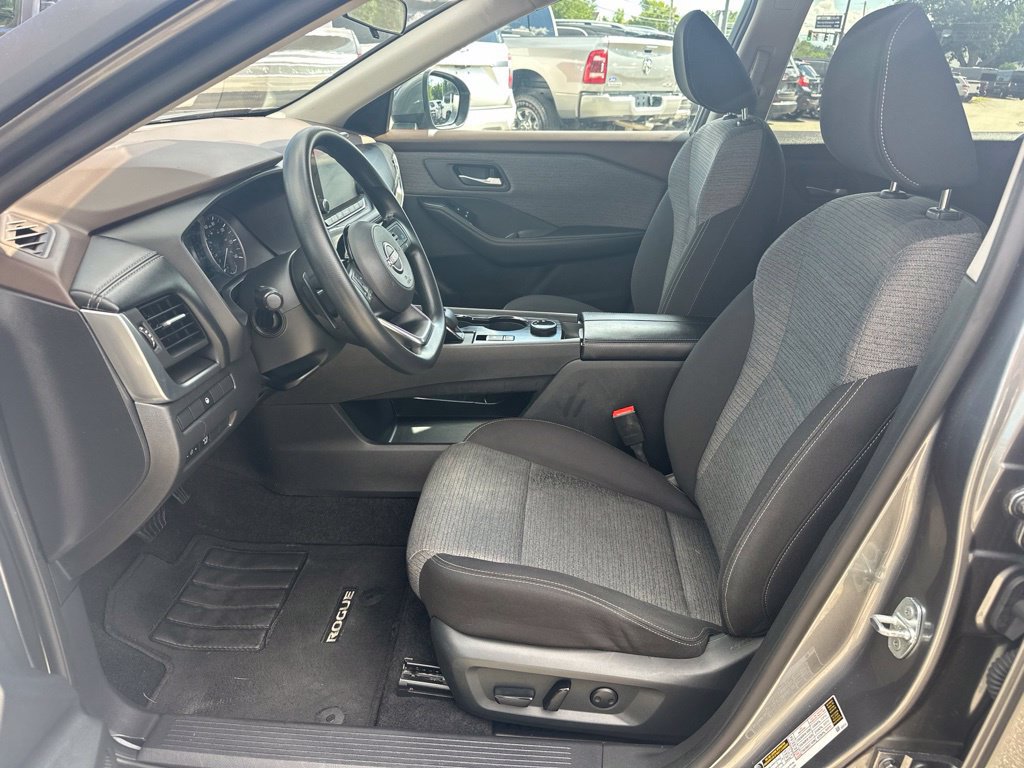 Used 2023 Nissan Rogue SV AWD/4WD image 15