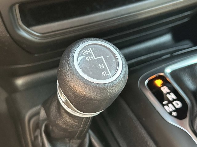 Used 2021 Jeep Gladiator Sport AWD/4WD image 26