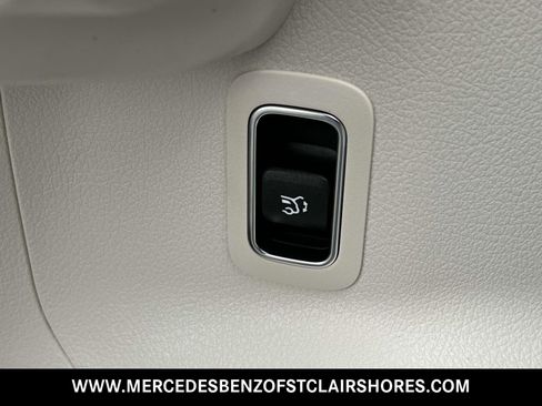 Used 2025 Mercedes-Benz GLA 250 4MATIC image 19