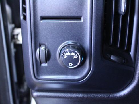 Used 2015 Chevrolet Silverado 2500 W/T image 10