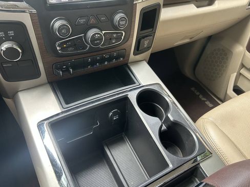 Used 2015 RAM 2500 Laramie w/ Convenience Group AWD/4WD image 26