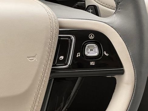 Used 2024 Lincoln Aviator Reserve w/ Equipment Group 201A image 16