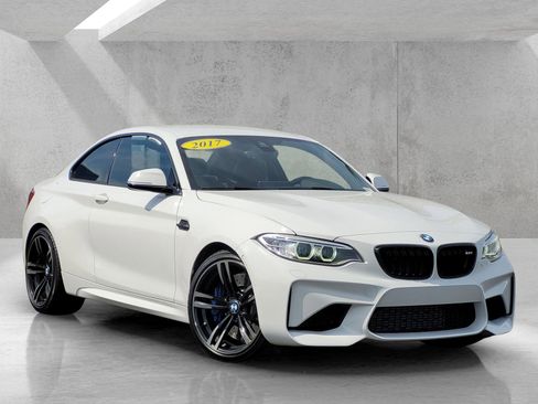 Used 2017 BMW M2 image 1