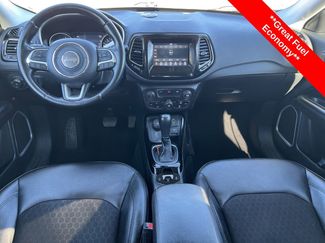 Used 2021 Jeep Compass Latitude video 2