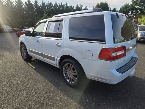 Used 2014 Lincoln Navigator 4WD image 5