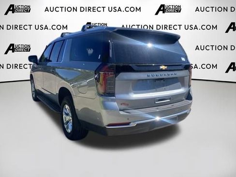 Used 2025 Chevrolet Suburban LS AWD/4WD image 19