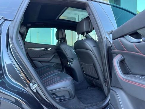 Used 2022 Maserati Levante Modena AWD/4WD image 8