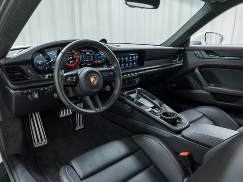 Certified 2024 Porsche 911 Carrera GTS image 4